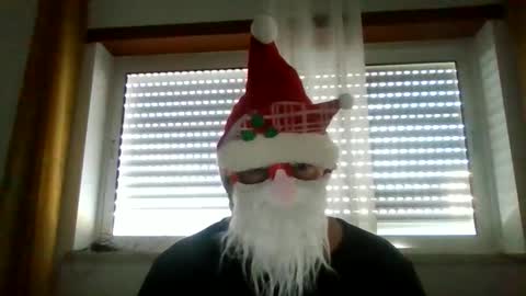 rribeiro20044 online show from November 17, 10:40 am