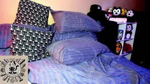 Snapshot of rubenator69 chatting on January 17, 2:50 pm Ruben online show from January 17, 2:50 pm