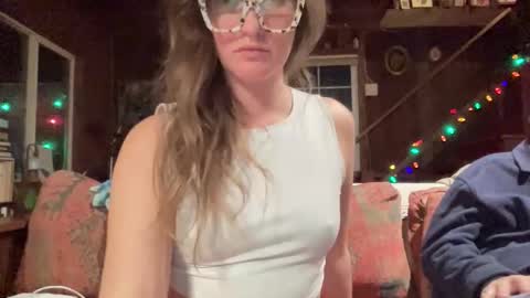 rubywavesback online show from November 26, 8:33 am