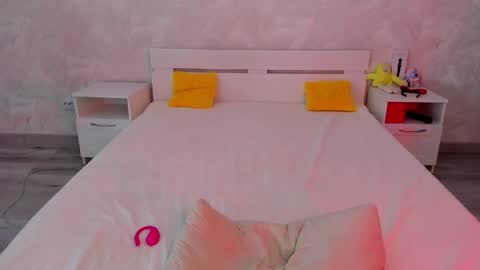 Liya online show from May 6, 12:49 am