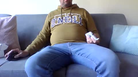 runner_1978 online show from September 24, 8:43 am