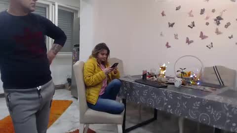 ruxandradanny online show from December 13, 6:16 pm