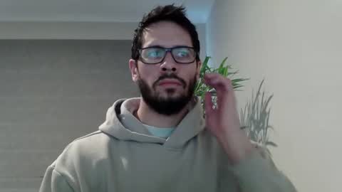 Ryan online show from June 19, 2:17 am