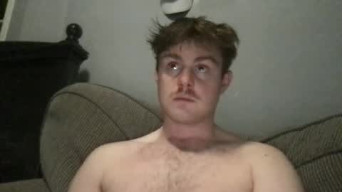 ryanhung_57 online show from October 26, 1:39 am