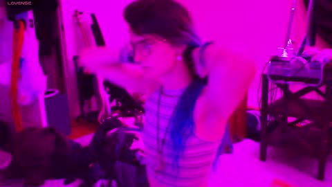 Ryn Michele online show from November 3, 12:33 am