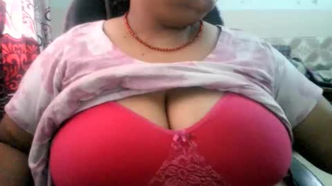 HotLovers online show from May 21, 6:53 am