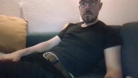 s_i_q online show from October 18, 8:02 pm