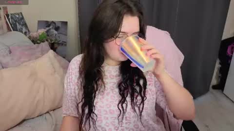Kate online show from July 20, 6:10 pm