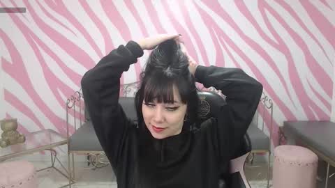 Sabrina online show from November 25, 1:21 pm