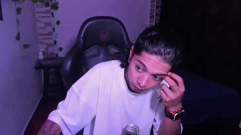 Snapshot of saad__man chatting on October 26, 2:01 am Danny online show from October 26, 2:01 am