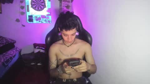 Danny online show from February 3, 12:07 am