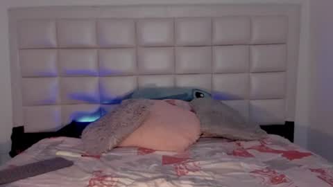 SARA WILSON online show from July 9, 8:24 pm
