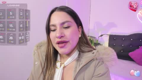 Snapshot of saaya_tay chatting on October 13, 3:08 am saaya_tay online show from October 13, 3:08 am