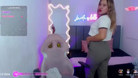Snapshot of saaya_tay chatting on March 1, 3:43 am saaya_tay online show from March 1, 3:43 am