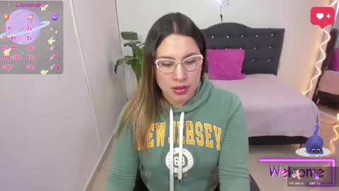 Snapshot of saaya_tay chatting on September 16, 3:30 am saaya_tay online show from September 16, 3:30 am