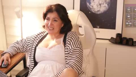 Sabrina online show from November 15, 11:39 pm