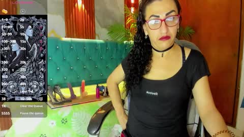 SABRINA online show from December 3, 1:01 pm