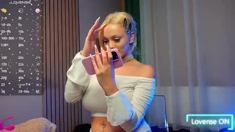 SabrinaJade online show from March 5, 10:55 am