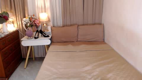 sabrinalocsin online show from January 5, 8:32 am