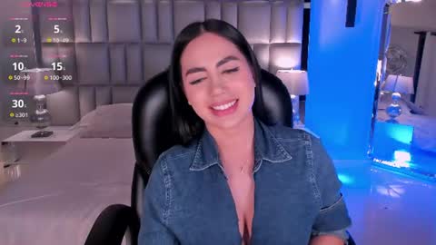 Sabrina M  online show from July 26, 11:24 pm