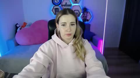 Sabrina Violet online show from February 27, 9:13 am