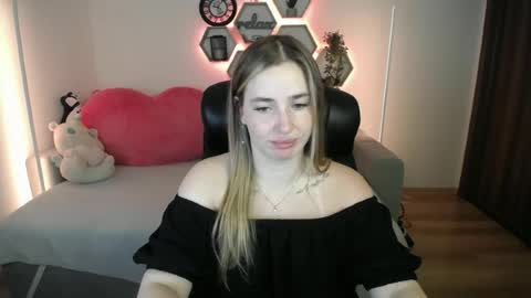 Sabrina Violet online show from July 14, 8:08 am
