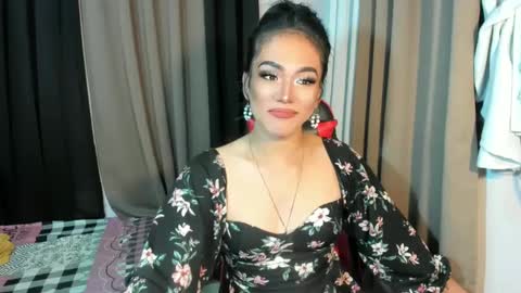 IM SACHI online show from December 17, 9:38 pm