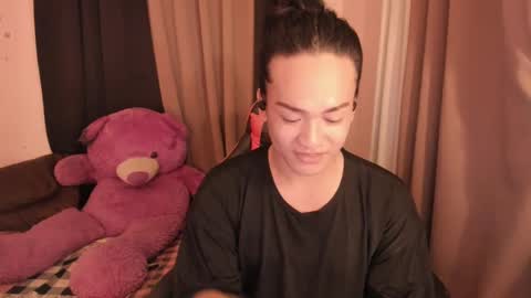 IM SACHI online show from December 28, 9:09 am