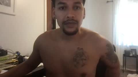 Beezy online show from January 9, 8:33 pm