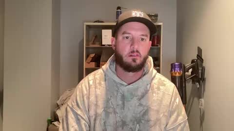 sacredroses online show from December 18, 2:29 am