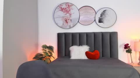 Sahara Garcia online show from February 27, 11:37 pm