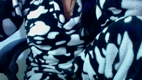 Karina online show from October 11, 5:45 am