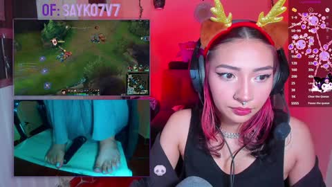 Snapshot of saiko7w7 chatting on December 21, 1:04 am OF 15 off -  online show from December 21, 1:04 am