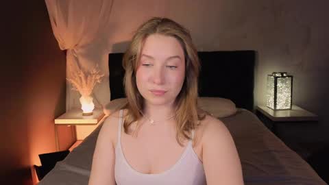 saint__vicious online show from June 4, 8:26 pm