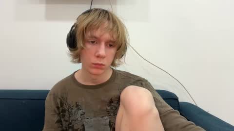 saintfawn online show from July 31, 4:41 pm