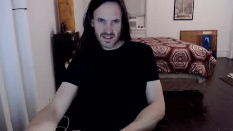 SaintReeves online show from December 2, 11:46 pm