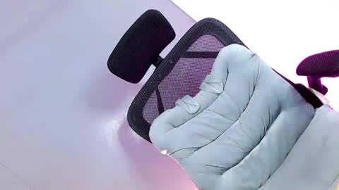 Van online show from October 13, 9:33 am