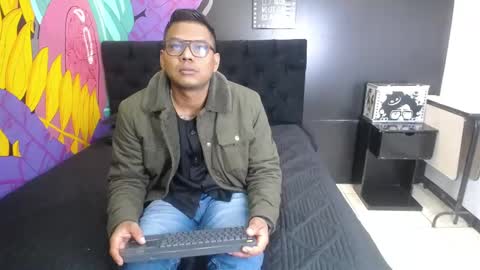 Saipadpuer30 online show from January 18, 4:04 am