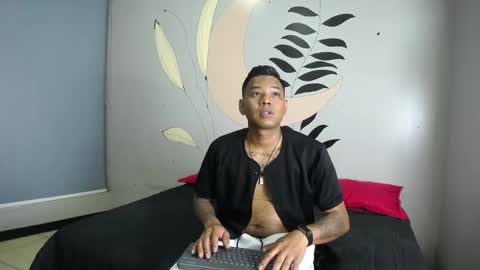 Saipadpuer30 online show from February 5, 7:50 am