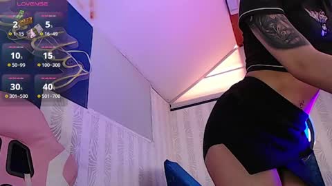  salloy  online show from December 3, 1:27 pm