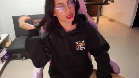 sallymaddoxx online show from December 16, 5:17 am