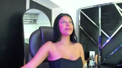 salmaportman_ online show from October 20, 4:06 am