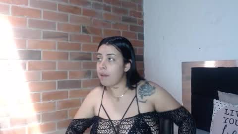   online show from December 4, 4:28 pm