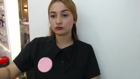 SALOME online show from November 6, 2:31 pm