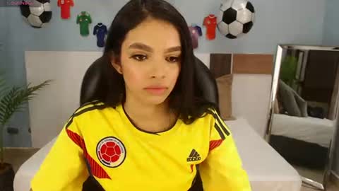 salome_veles online show from July 7, 7:40 pm