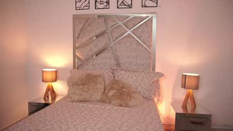 salomedyla online show from September 24, 11:44 pm