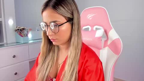 Salome online show from March 7, 3:40 am