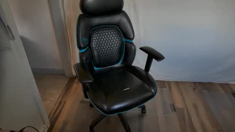 SaltedSailor online show from November 13, 9:06 pm