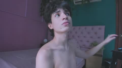 salvatore  online show from April 14, 10:35 pm