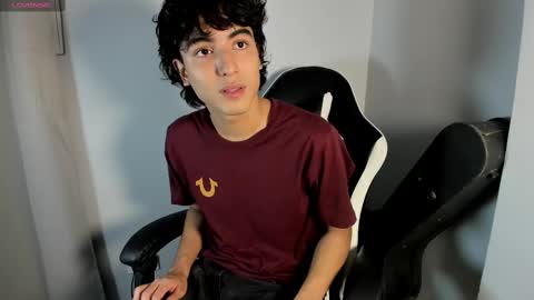 salvatore_montt online show from February 15, 3:42 am